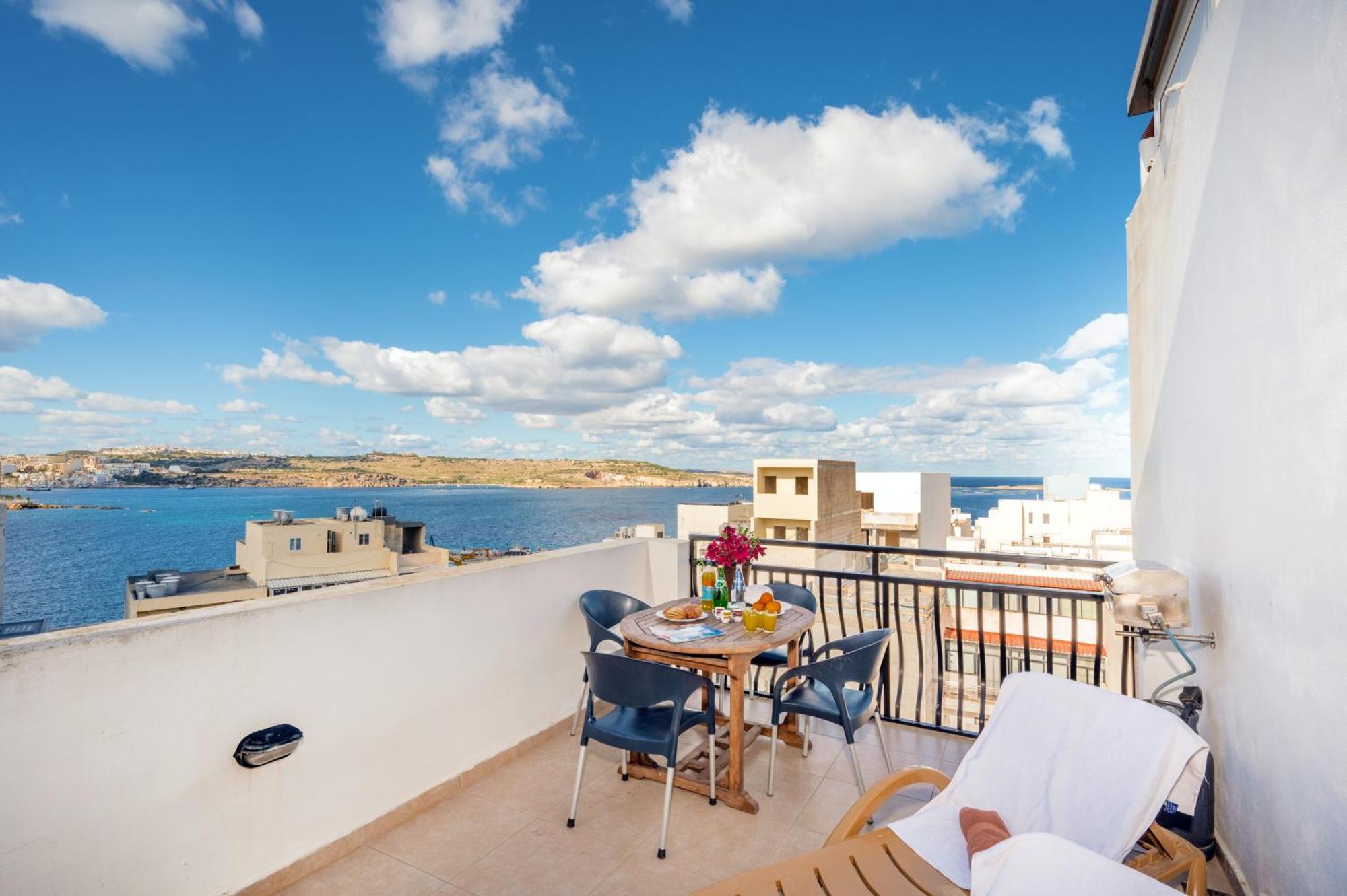 Seashells 2 Bedroom Apartment With Sunny Terrace With Stunning Sea Views - By Getawaysmalta 圣保罗湾城 外观 照片
