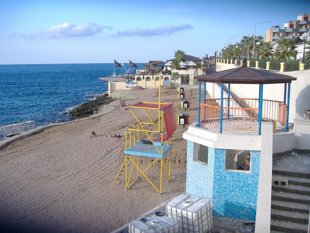 Seashells 2 Bedroom Apartment With Sunny Terrace With Stunning Sea Views - By Getawaysmalta 圣保罗湾城 外观 照片
